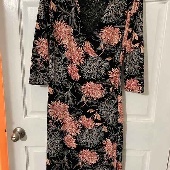 Beautiful knit dress - Picture 3 of 6